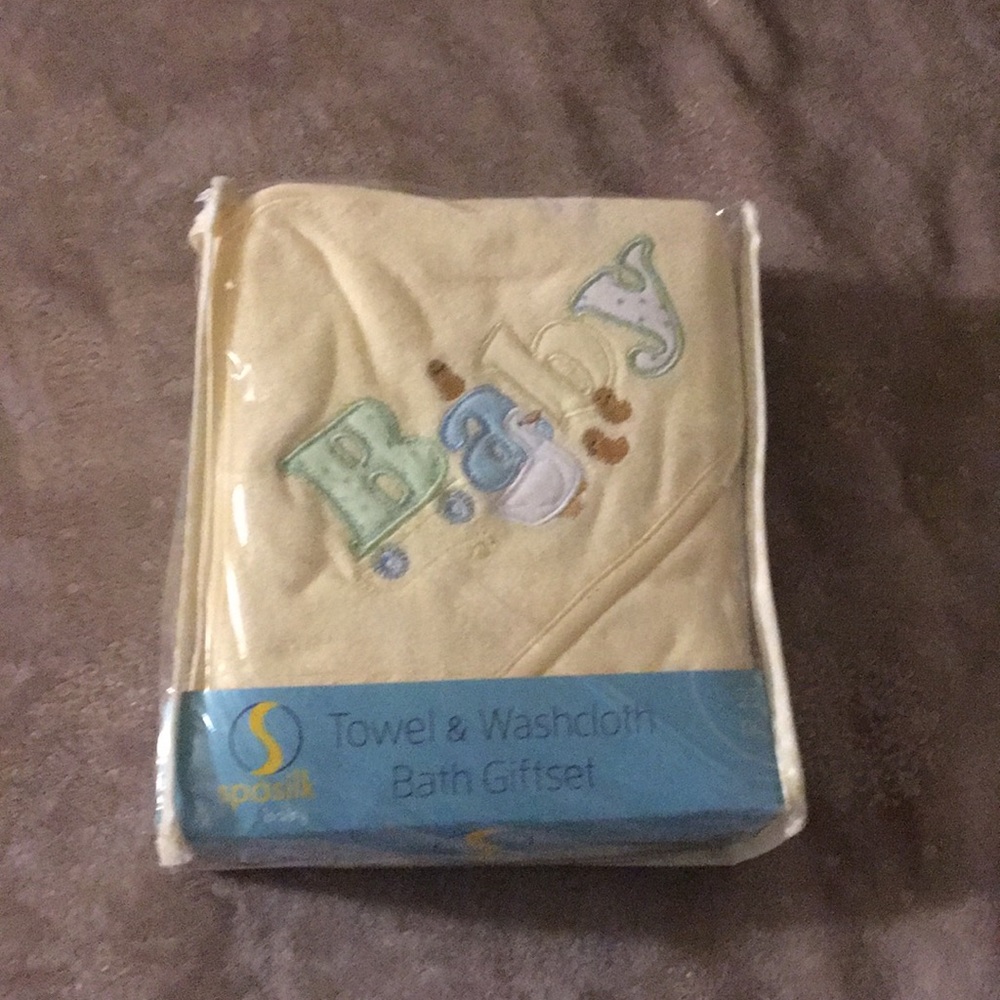 Towel & washcloth bath gift set